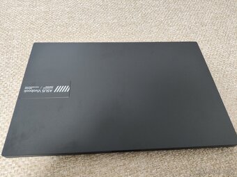 Asus Vivobook e1504g - 4