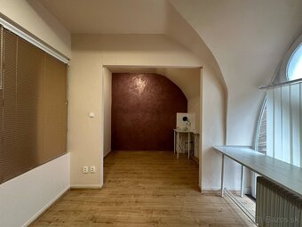 Obchodný priestor na prenájom v Komárne - 4