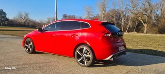 Volvo V40 2.0 120K R-design - 4