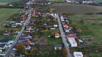 Na predaj pozemok určený na stavbu v Novej Vsi nad Váhom - 4