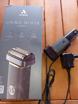 Zaholovací planžetový strojček Andis reSurge Shaver - 4