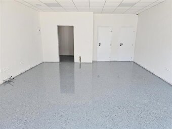 PRENÁJOM OBCHODNÝ / KOMERČNÝ PRIESTOR 50 m2 - 4