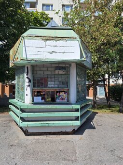 Darujem predajný multifunkčný stánok - 4