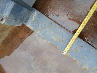 Predám  paletove vidly - 4