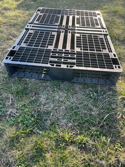 Plastové palety 120x80cm - 4