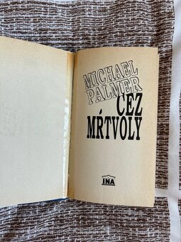Cez mŕtvoly - Michael Palmer - 4