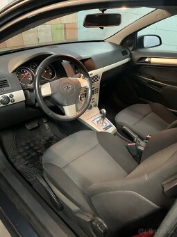 Opel Astra GTC - 4