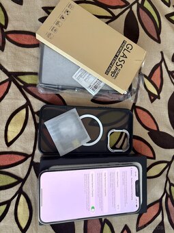 iPhone 13 pro Max white - 4