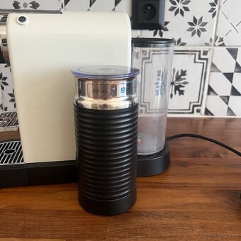 Nespresso De'Longhi CitiZ White EN267.WAE - 4