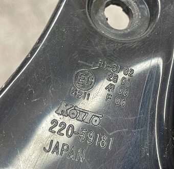 Suzuki SX4 2006- pravé a ľavé zadné svetlo cena za ks - 4