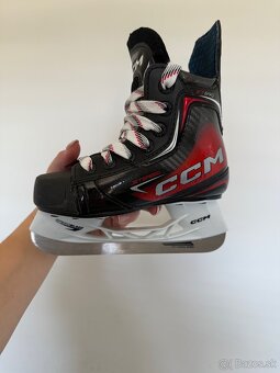 NOVÉ CCM JETSPEED FT890YT - 4