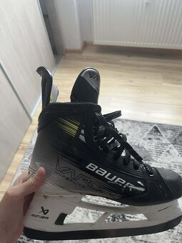 Korčule Bauer hyperlite 2 - 4