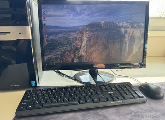 Výkonný kancelársky PC Prestigio Office Pro - 4