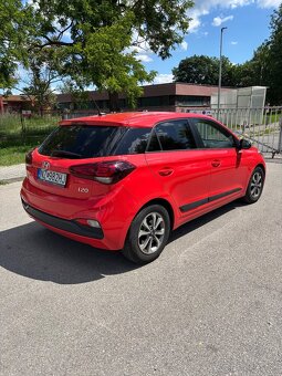 HYUNDAI i20 - 4