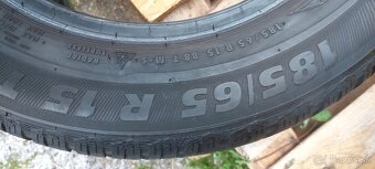 Semperit zimne pneu 185/65/R15 - 4