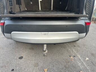 Land Rover Discovery 5 - 4
