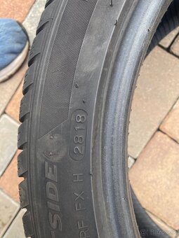 Zimné 245/40 r18 hankook - 4