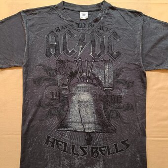 AC/DC sivé tričko s krátkym rukávom s potlačou M - 4