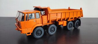 TATRA 813 S1 8X8 OSEMKOLA DRTIKOLA 1:43 Deagostini - 4
