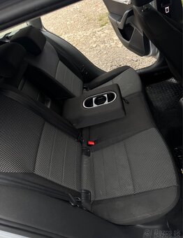 Rozpredam octaviu 3 kombi 1.6 tdi clh 2014 - 4