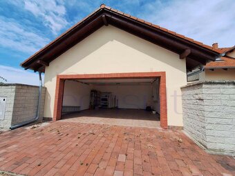 2352 EXKLUZÍVNA PONUKA PRENÁJMU NADŠTANDARDNÉHO RODINNÉHO DO - 4