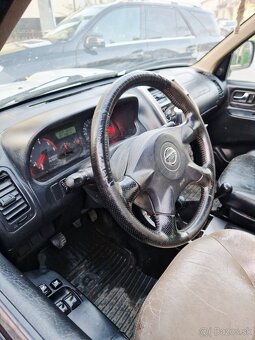 Nissan Terrano - 4