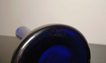 Krásna kobaltová signovaná sklenená váza - 4