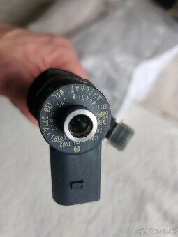 Vstrek bosch 04L130277 AJ - 4