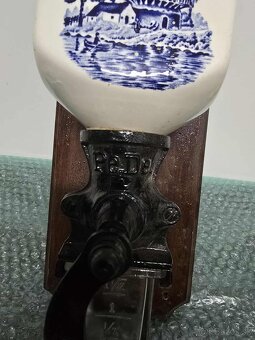 Nástenný mlynček na kávu PEDE - 4