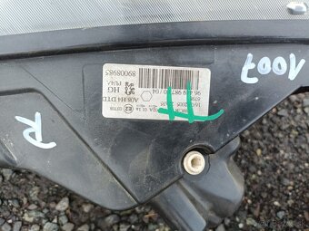 Predné svetla Peugeot 1007 - 4