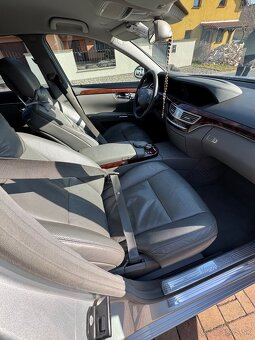 Predám Mercedes Benz S-Class S 350 - 4