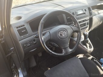 Toyota Corolla verso - 4