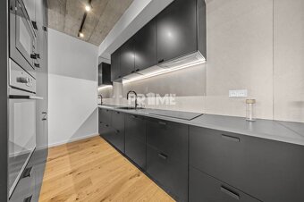 EXKLUZÍVNY MEZONETOVÝ 4i byt ( 103 m2 ), NADSTAVBA, KLÍMA, L - 4