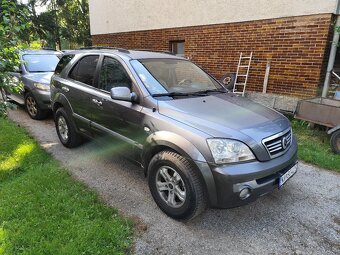 Kia Sorento - 4