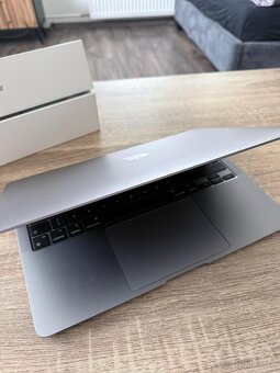 MacBook Air 13 M1 - 4