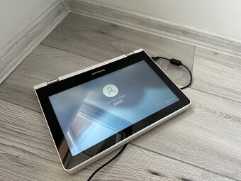 💻 Lenovo Yoga 300-11IBR – dotykový konvertibilný notebook - 4