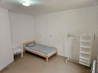 Rodinný dom v Zavare vhodný na ubytovanie - 4