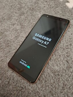 Samsung Galaxy A7 4/64 - 4