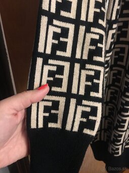 NOVÝ FENDI damsky svetrik z kapucnickou L - 4