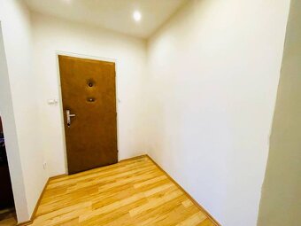 Svetlý 3 izbový byt - 74 m², lokalita Karlova Ves - 4