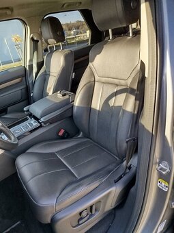 Land Rover Discovery 3.0D HSE Luxury - 4