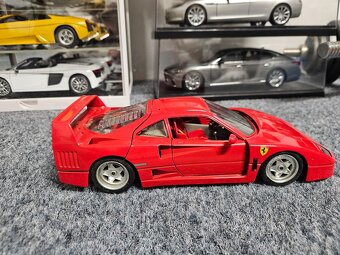 Model Ferrari F40 1:18 Bburago - 4