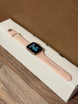 Apple Watch Series 5 40MM - 4