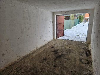 Na predaj garáž v blízkosti Tesco Hypermarket - 4