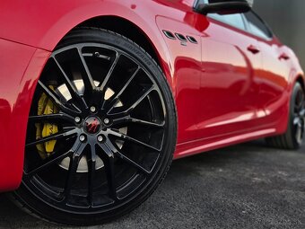 Maserati Ghibli 3.0 V6 Novitec Rosso - 4