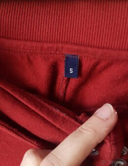 Červené teplákové nohavice - 4