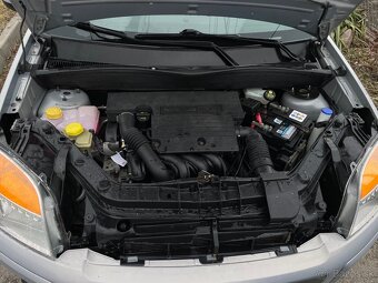 Predám Ford fusion 1.4 benzín 2011 - 4