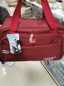 Kabelky a ruksaky. - 4