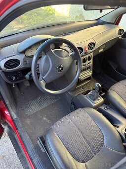 Mercedes A - 4