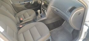 Predám Škoda Octavia 2 facelift - 4